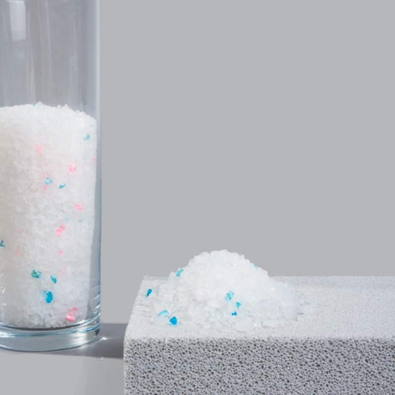 Hướng dẫn cơ bản về Crystal Cat Litter: Lợi ích, cách sử dụng và mẹo bảo trì